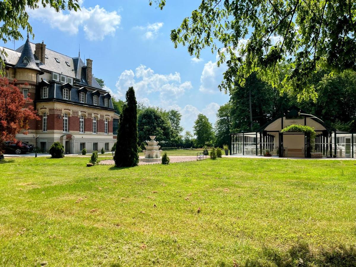 Chateau De Moliens Bagian luar foto